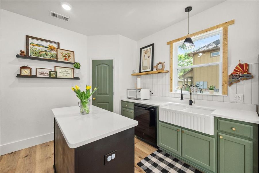 Furnished interior view inside a new home in , Corsicana (Image 20). Furnished interior view inside a new home in , Corsicana (Image 20).