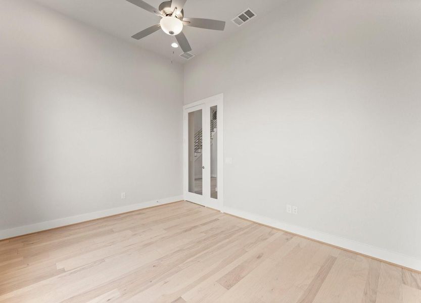 Spacious, unfurnished interior of a new home in Fulshear Lakes 70’s, Fulshear (Image 16). Spacious, unfurnished interior of a new home in Fulshear Lakes 70’s, Fulshear (Image 16).