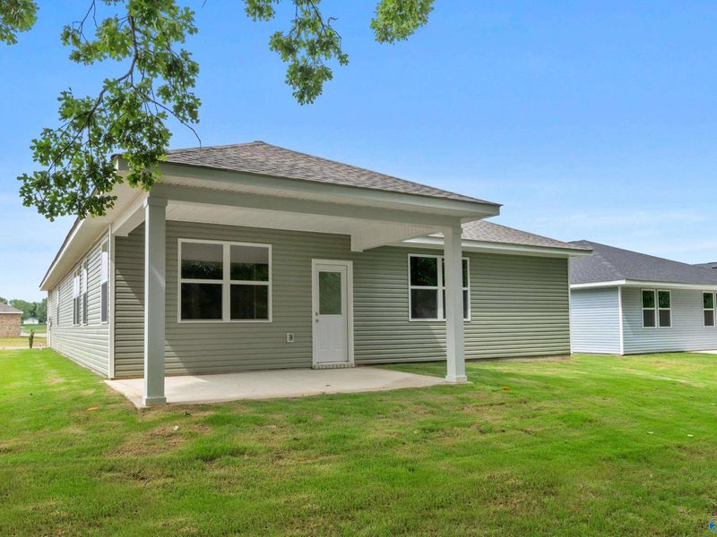 Exterior details and patio area of a home in Bailey Park, Fayetteville (Image 18).