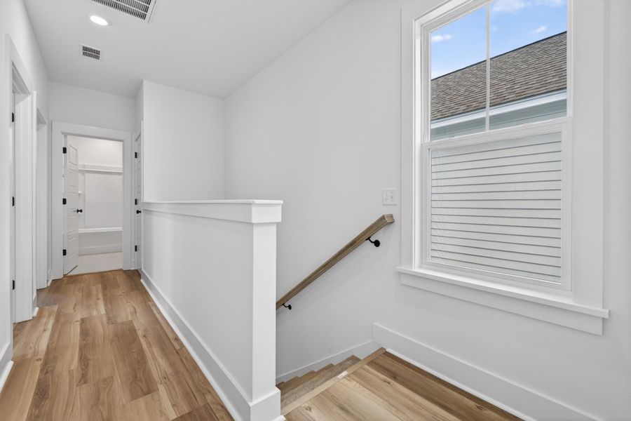 Spacious, unfurnished interior of a new home in , Summerville (Image 15).