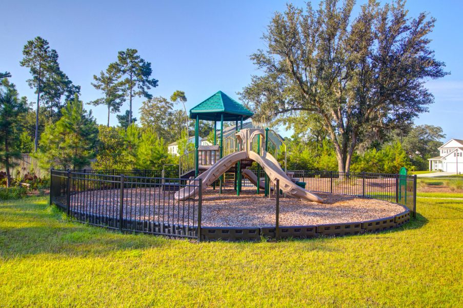 Image 43 of a home in Sea Island Preserve.