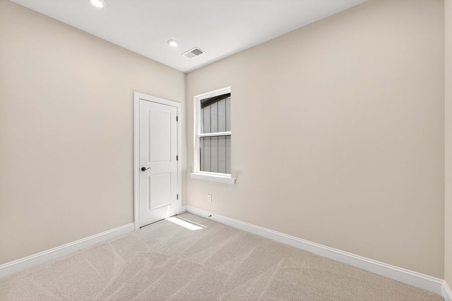 Spacious, unfurnished interior of a new home in Old Town Village, Waxhaw (Image 33). Spacious, unfurnished interior of a new home in Old Town Village, Waxhaw (Image 33).