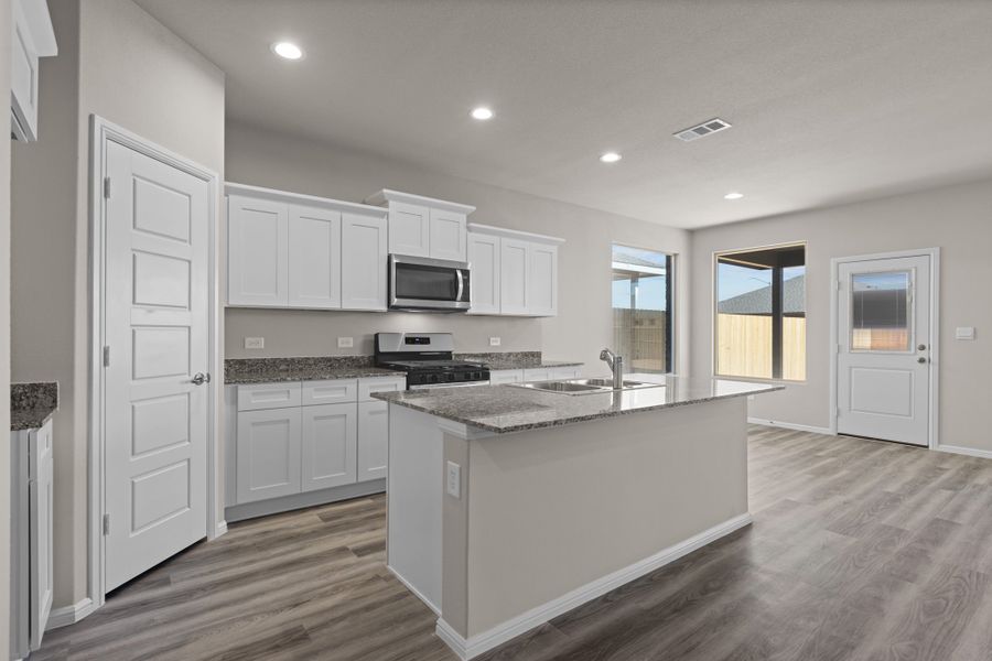 Representative furnished interior of a home built from the Gulfport by D.R. Horton in Yukon Ridge, Odessa (Image 5). Representative furnished interior of a home built from the Gulfport by D.R. Horton in Yukon Ridge, Odessa (Image 5).