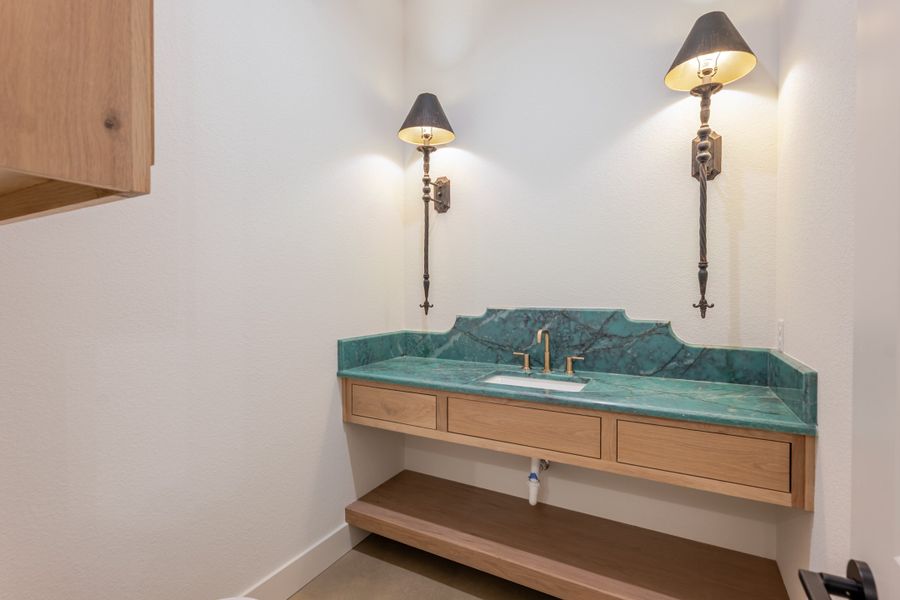 Furnished interior view inside a new home in Eagles Bluff, Weatherford (Image 12).