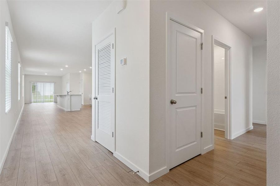 Spacious, unfurnished interior of a new home in Crossroads at Kelly Park, Apopka (Image 9). Spacious, unfurnished interior of a new home in Crossroads at Kelly Park, Apopka (Image 9).