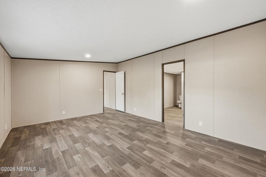 Spacious, unfurnished interior of a new home in , Hastings (Image 19).