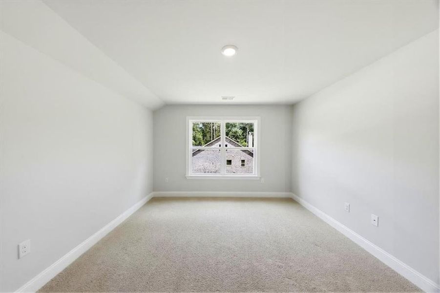 Spacious, unfurnished interior of a new home in Tuscany Hills, Douglasville (Image 48).