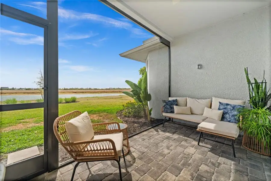 Exterior details and patio area of a home in , Punta Gorda (Image 3).