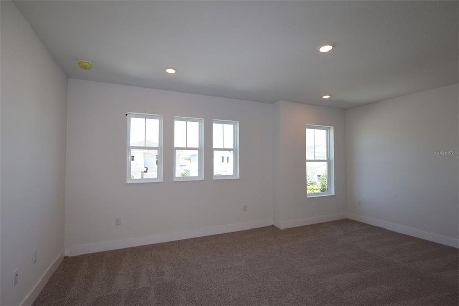 Spacious, unfurnished interior of a new home in Vistera of Venice – Garden Series, Nokomis (Image 19).