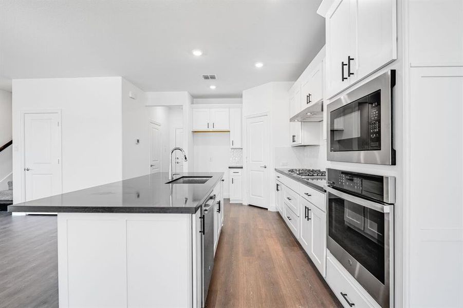 116 North Sky Drive ~ Ready Now 116 North Sky Drive ~ Ready Now