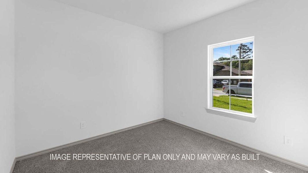 Representative unfurnished interior of a home built from the Midland by D.R. Horton in Springwood, Beaumont (Image 25).