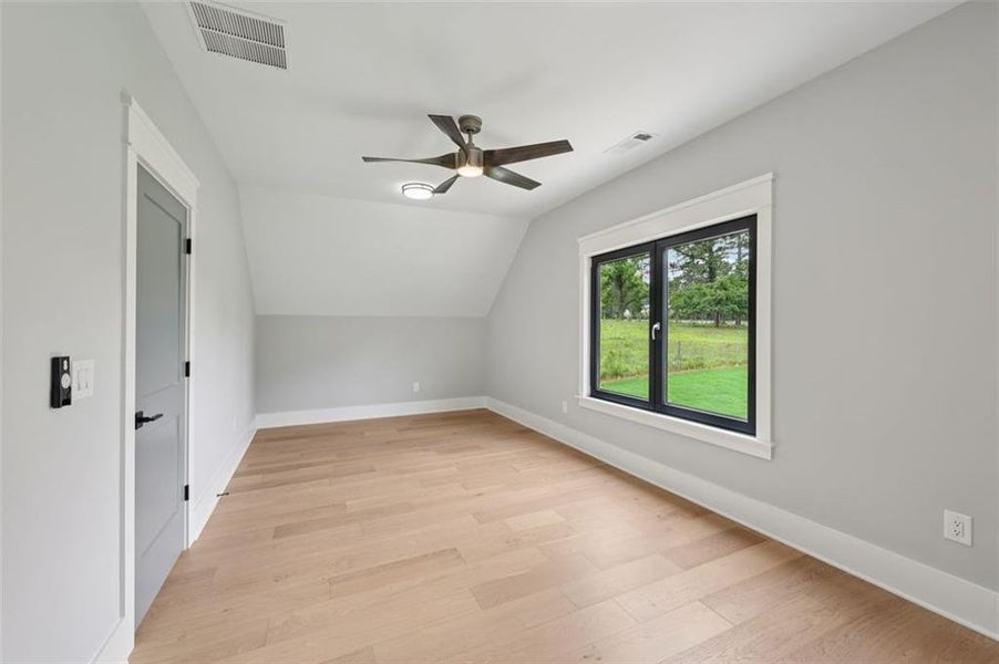 Spacious, unfurnished interior of a new home in , Braselton (Image 117). Spacious, unfurnished interior of a new home in , Braselton (Image 117).