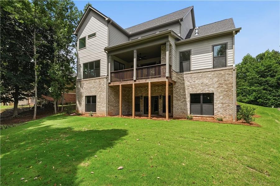 Exterior details and patio area of a home in , Jefferson (Image 4).