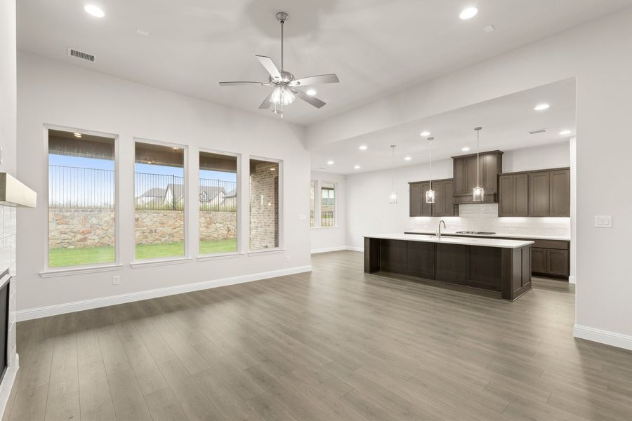 Spacious, unfurnished interior of a new home in Nelson Lake Estates, Rockwall (Image 17).