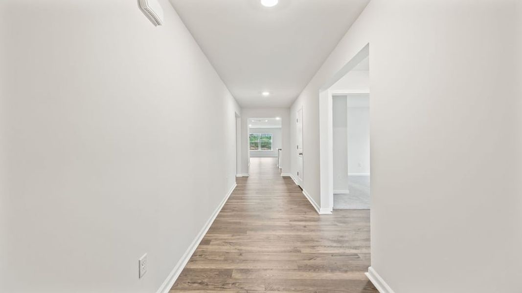 Spacious, unfurnished interior of a new home in Hunters Ridge, Woodruff (Image 15).