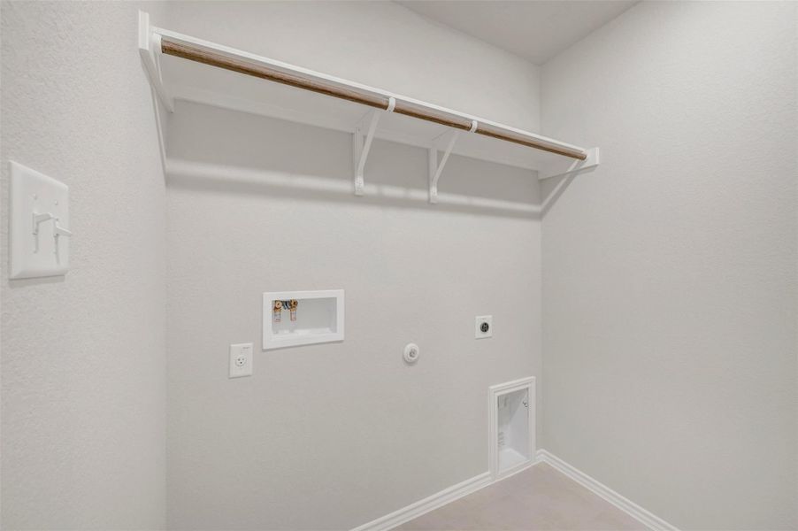 Spacious, unfurnished interior of a new home in Carillon, Manor (Image 11).