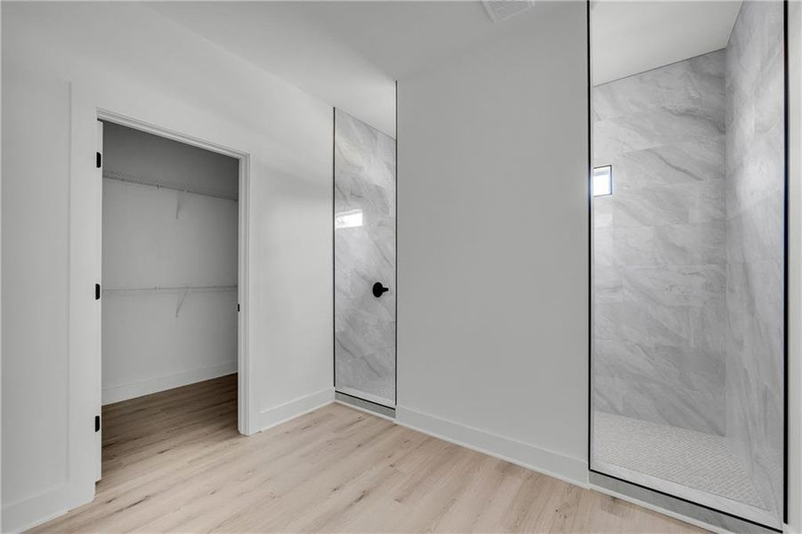 Spacious, unfurnished interior of a new home in , Lavonia (Image 39).