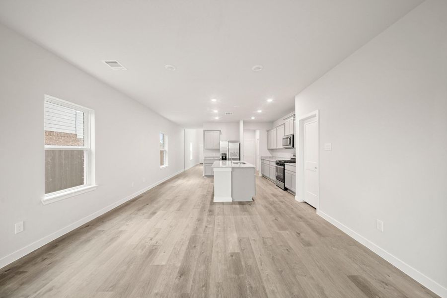 Spacious, unfurnished interior of a new home in Riverwood Ranch, Angleton (Image 18). Spacious, unfurnished interior of a new home in Riverwood Ranch, Angleton (Image 18).