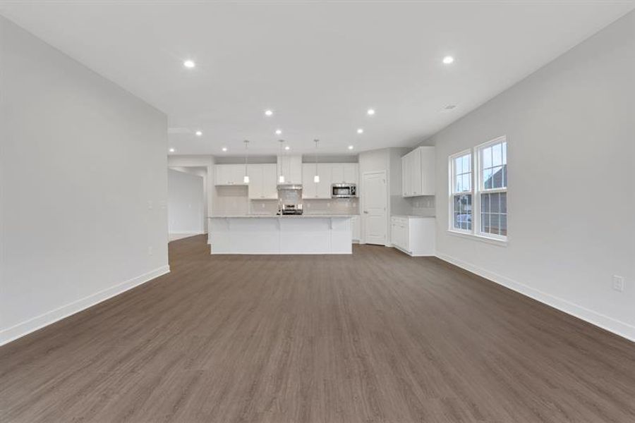 Spacious, unfurnished interior of a new home in Newberry 55+, McDonough (Image 21).