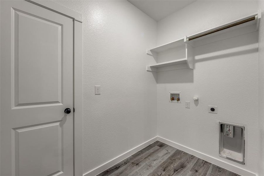 Spacious, unfurnished interior of a new home in , Wolfe City (Image 22).