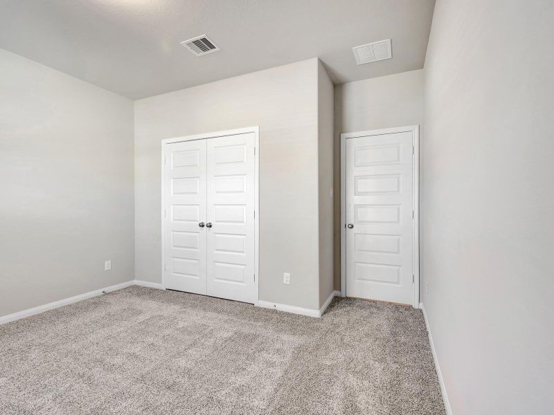 Photo is not of the actual home, but is an inspirational photo of builder’s model home and may depict options, furnishings, and/or decorator features that are not included Photo is not of the actual home, but is an inspirational photo of builder’s model home and may depict options, furnishings, and/or decorator features that are not included