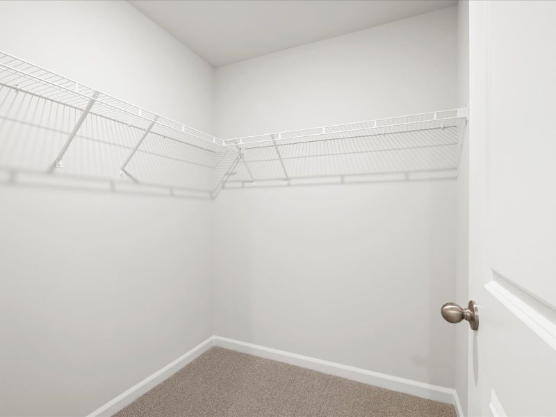 Spacious, unfurnished interior of a new home in Pleasant Brook, Piedmont (Image 21).