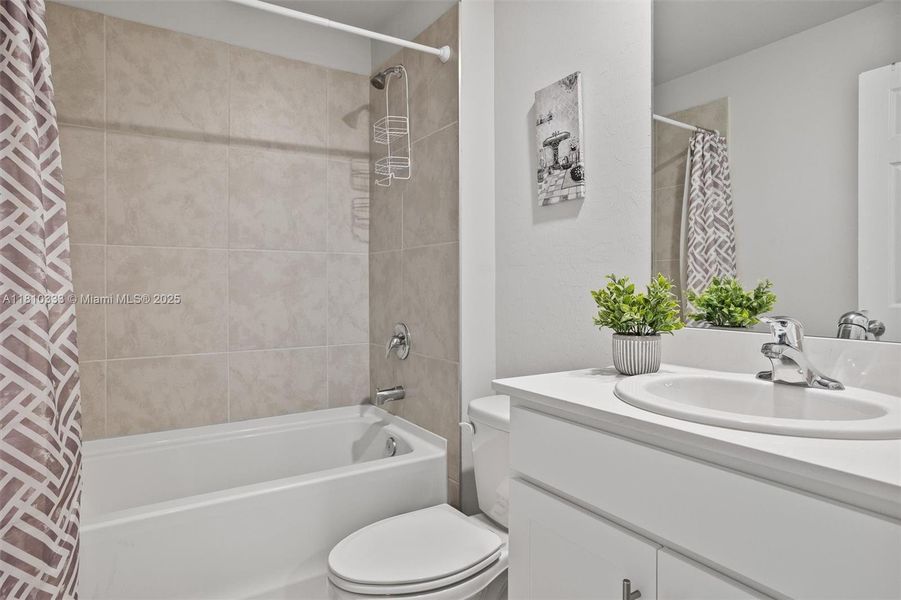 Furnished interior view inside a new home in , Labelle (Image 16).