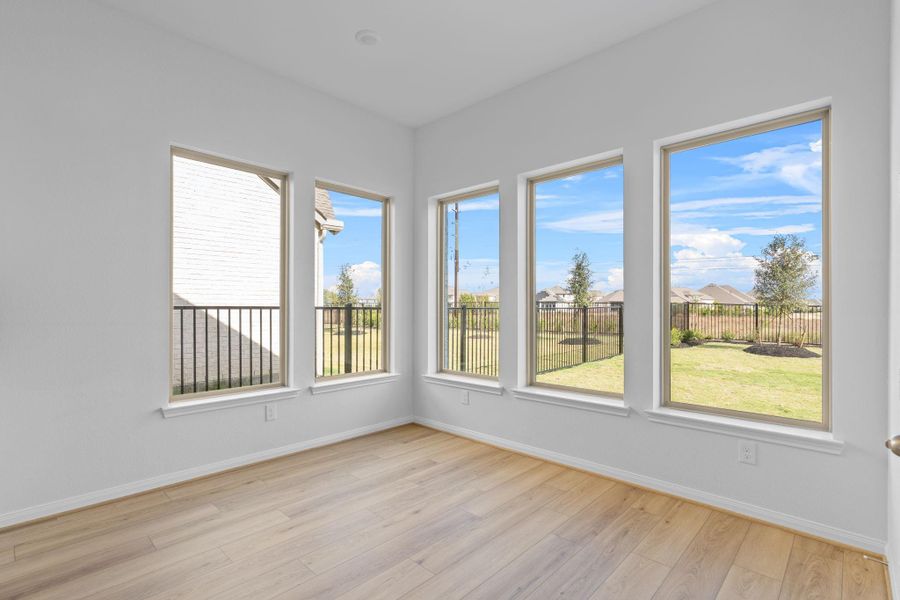 Spacious, unfurnished interior of a new home in Bridgeland 55', Cypress (Image 16).