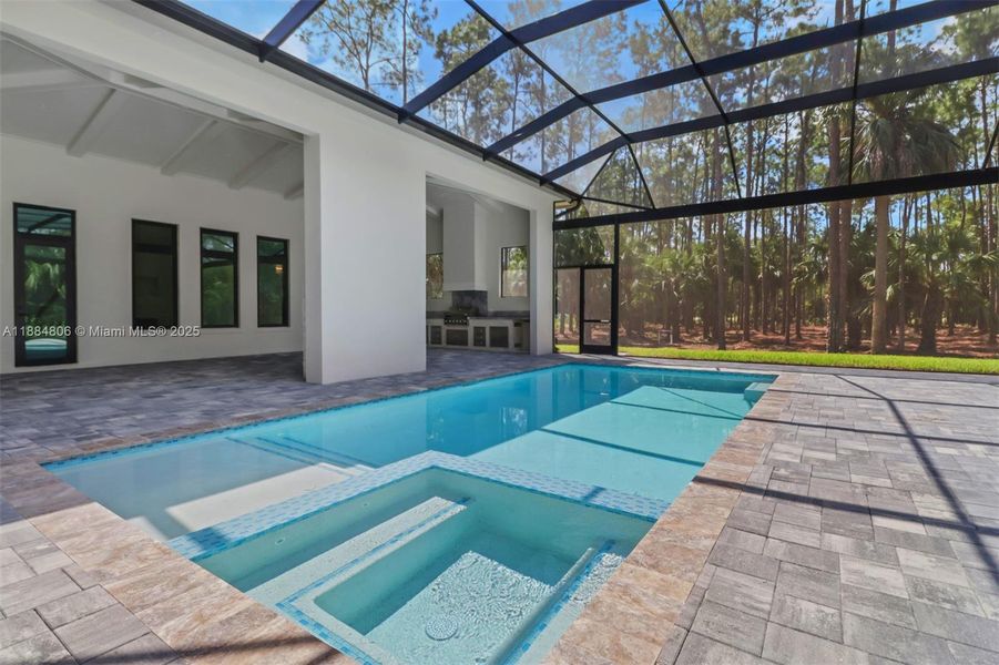 Exterior details and patio area of a home in , Naples (Image 20).