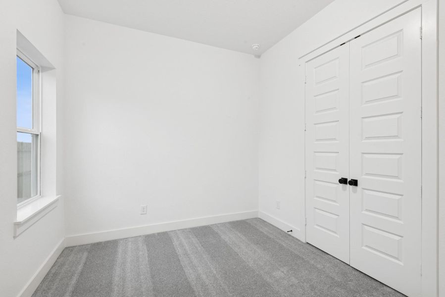 Spacious, unfurnished interior of a new home in ARTAVIA 50' Homesites, Conroe (Image 15).