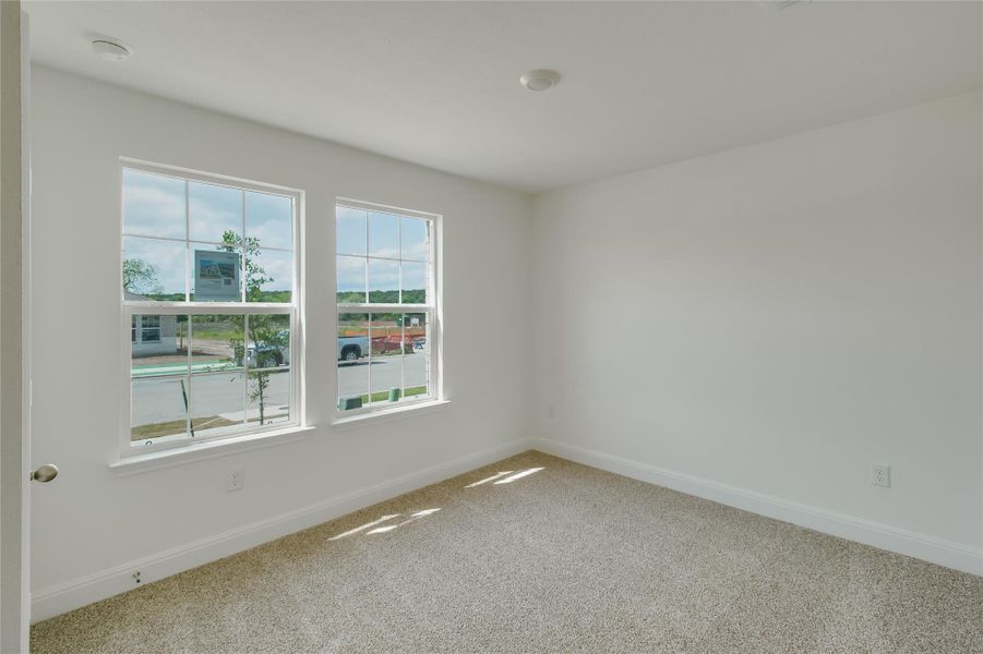 Spacious, unfurnished interior of a new home in Riverview, Georgetown (Image 8).