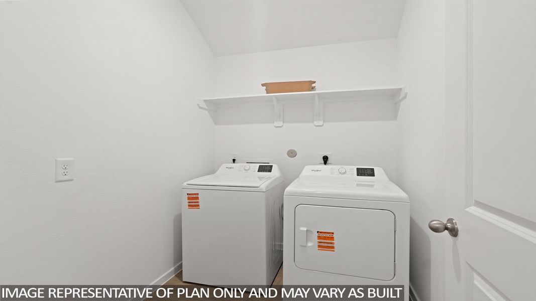 Representative interior finishes for a home built from the Camden by D.R. Horton in Sunterra Lakes, Brookshire (Image 8).