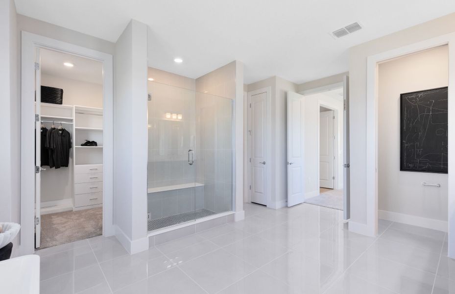 Image 32 representing the Roseland by Pulte Homes in Lakehaven Estates, Clermont, FL. Image 32 representing the Roseland by Pulte Homes in Lakehaven Estates, Clermont, FL.