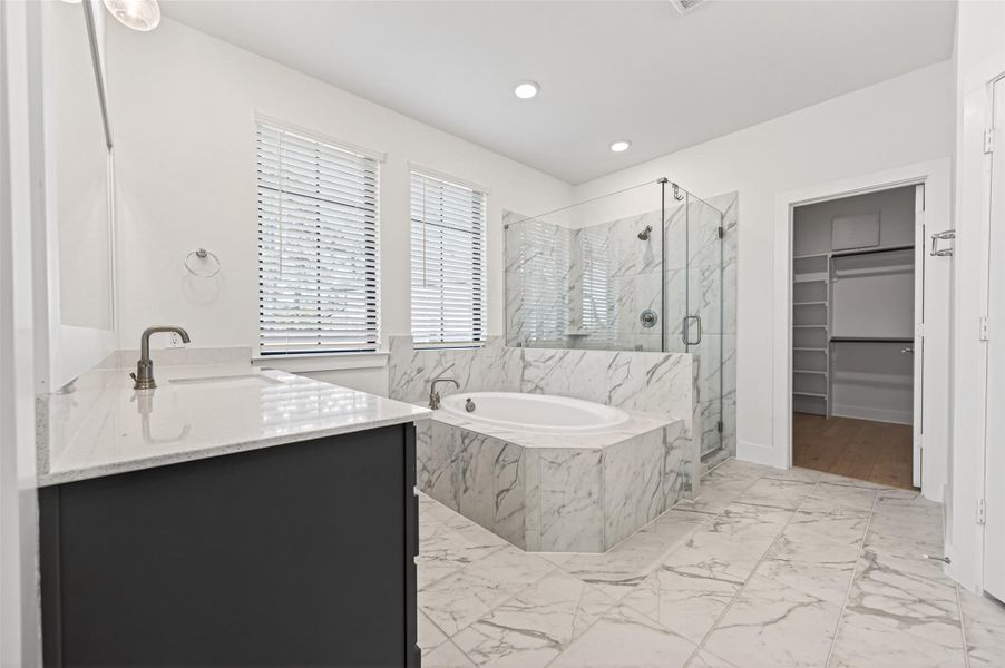 Furnished interior view inside a new home in Sorella, Tomball (Image 15).
