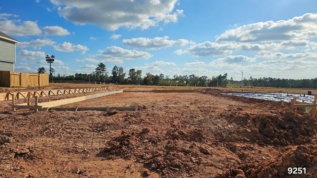 Site preparation for new homesites in Ridgeland Hills, Willis (Image 27).