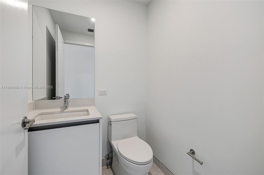 Furnished interior view inside a new home in , Pompano Beach (Image 6). Furnished interior view inside a new home in , Pompano Beach (Image 6).