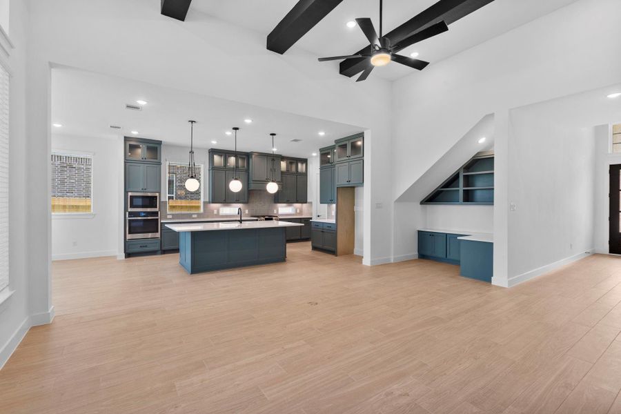 Furnished interior view inside a new home in Evergreen, Conroe (Image 16).