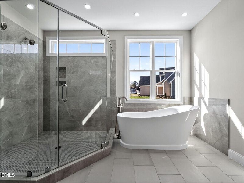 027-1280x960-primary-bath