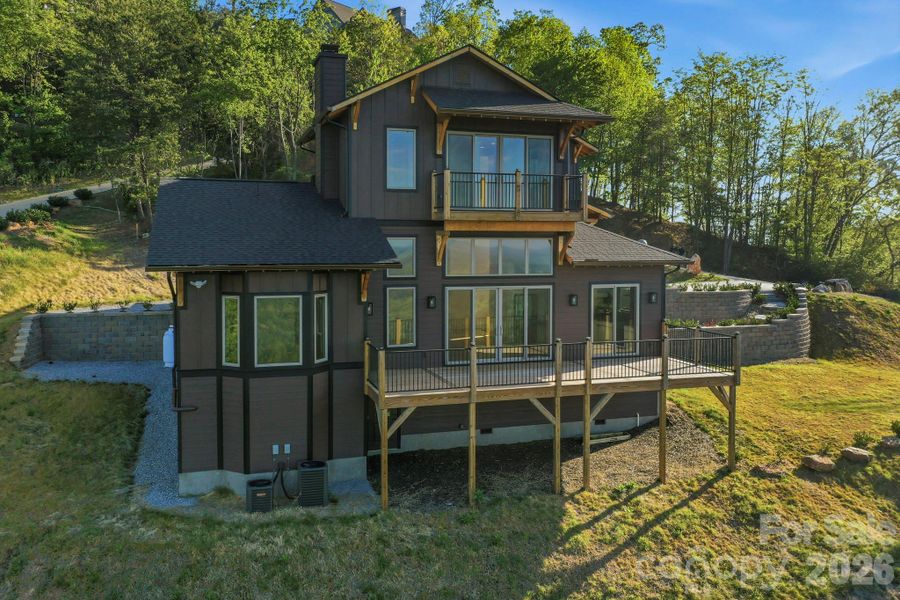 Image 42 of a home in .