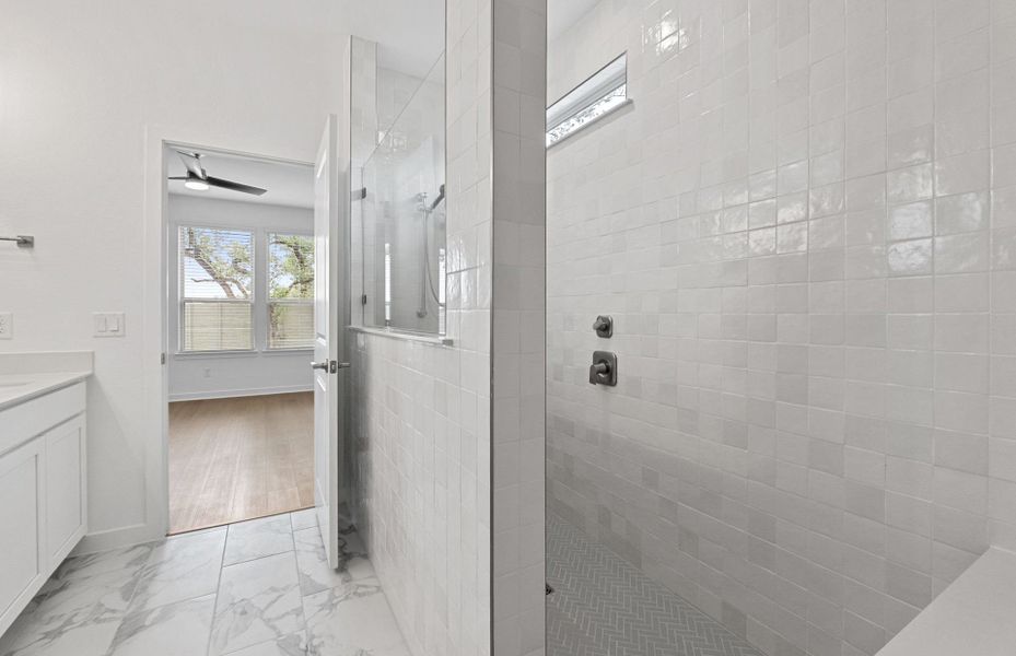 Furnished interior view inside a new home in Wolf Ranch, Georgetown (Image 13).