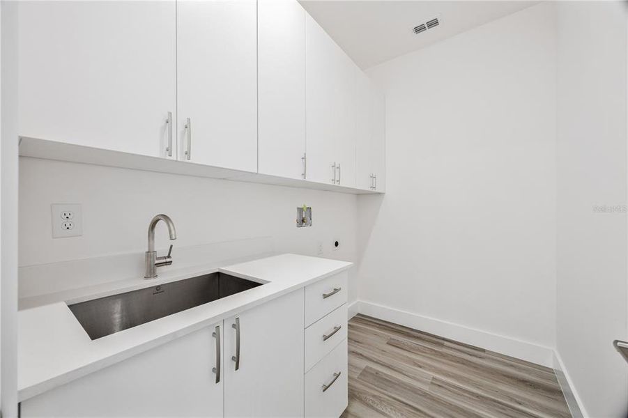 Furnished interior view inside a new home in , Tampa (Image 12).