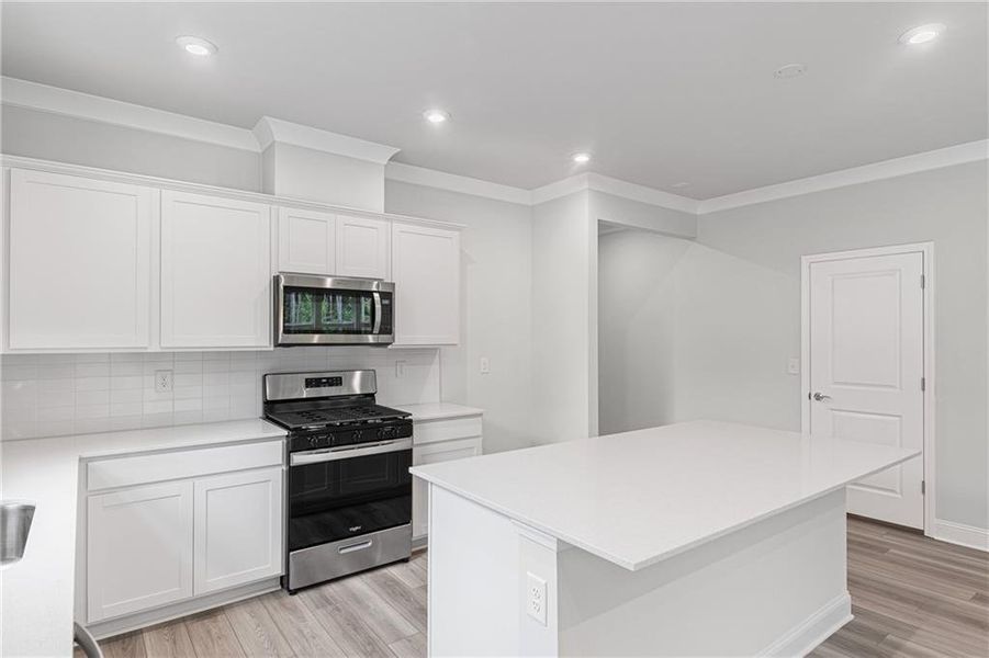 Furnished interior view inside a new home in Sun City Peachtree, Griffin (Image 7).
