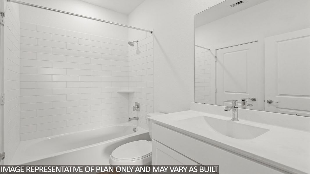 Furnished interior view inside a new home in Riverside Estates, Mont Belvieu (Image 10).