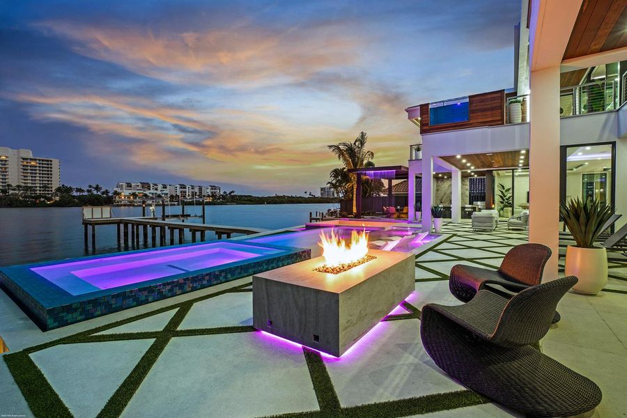 Patio/Pool