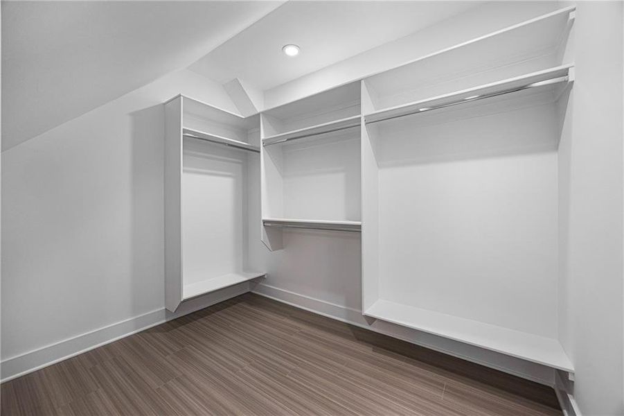 Spacious, unfurnished interior of a new home in , Auburn (Image 37).