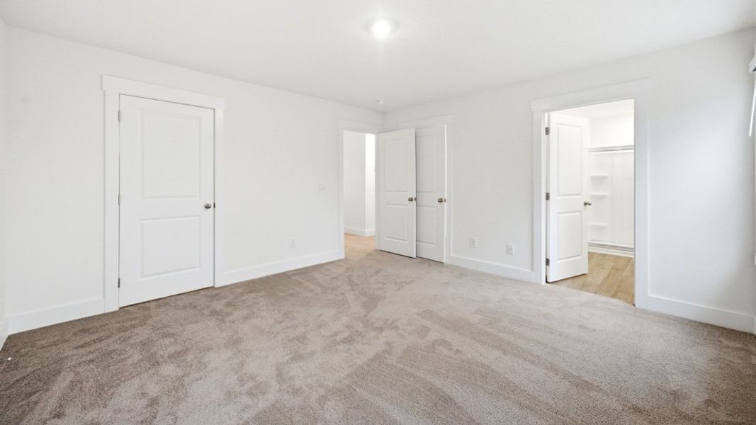 Spacious, unfurnished interior of a new home in Keebler Meadows, Johnson City (Image 24).