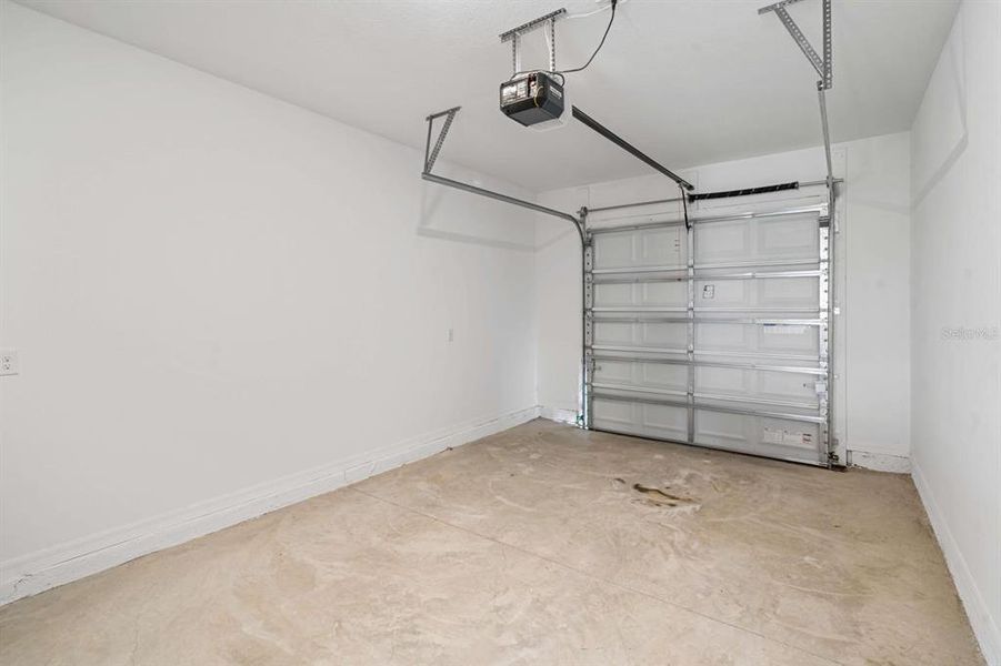 Spacious, unfurnished interior of a new home in , Davenport (Image 20). Spacious, unfurnished interior of a new home in , Davenport (Image 20).