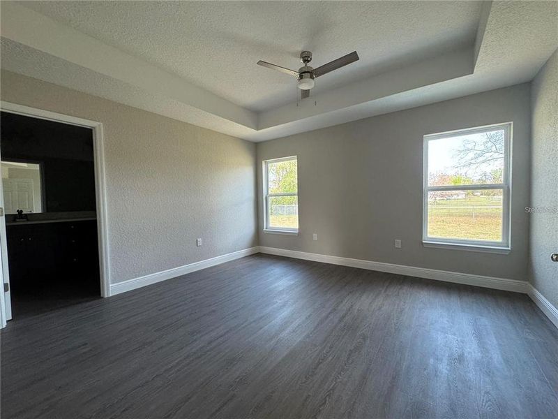 Spacious, unfurnished interior of a new home in , Summerfield (Image 12).