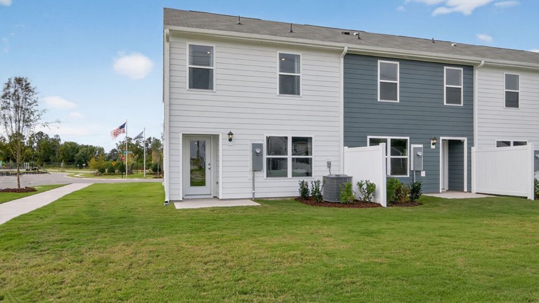 Representative exterior details of a home built from the PEARSON by D.R. Horton in The Townes at Belle Grove, Wendell (Image 27).