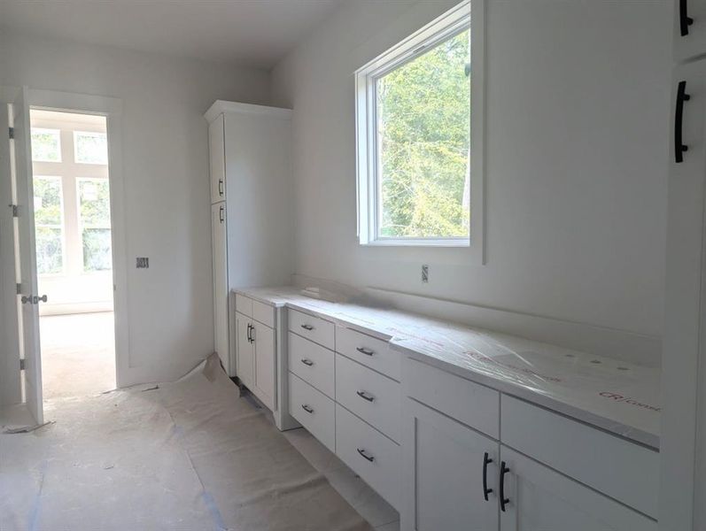 Furnished interior view inside a new home in White Post on Lake Lanier, Gainesville (Image 5).